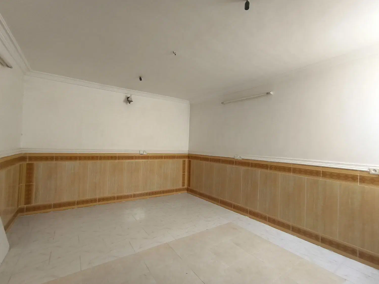 فروش آپارتمان طبقه اول ولایت ۱۹|اجارهٔ آپارتمان|ایرانشهر, |دیوار