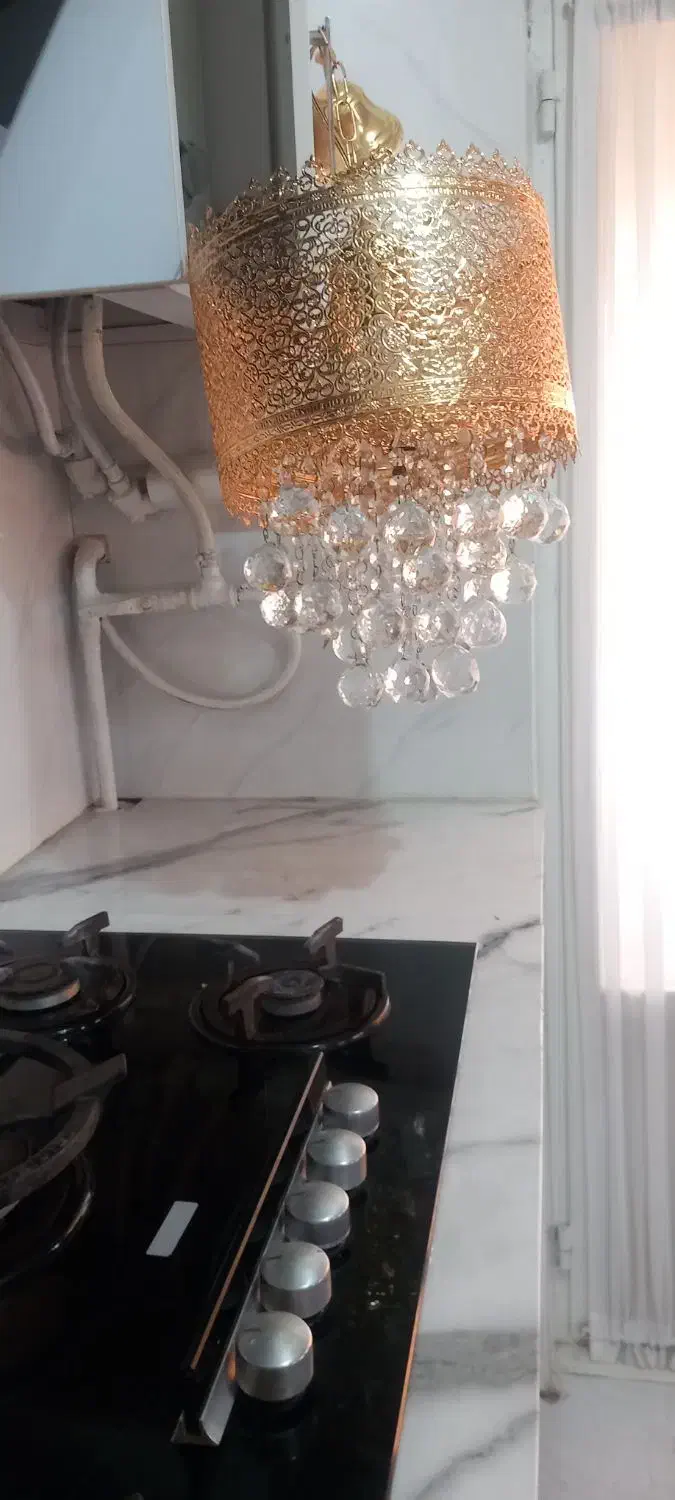 یک عدد لوستر درحد نو|لوستر و چراغ آویز|اسلام‌شهر, شهرک واوان|دیوار