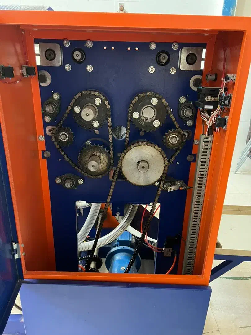 دستگاه دستمال کاغذی ( خط تولید کامل )|ماشینآلات صنعتی|تهران, زیبادشت|دیوار