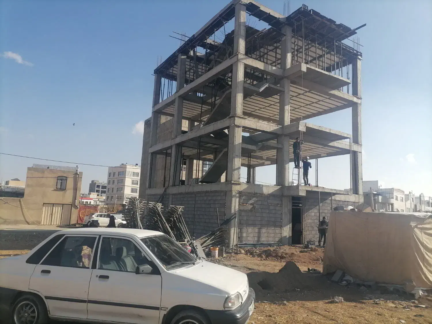 مجری ذیصلاح ساختمان|خدمات پیشه و مهارت|قروه, |دیوار