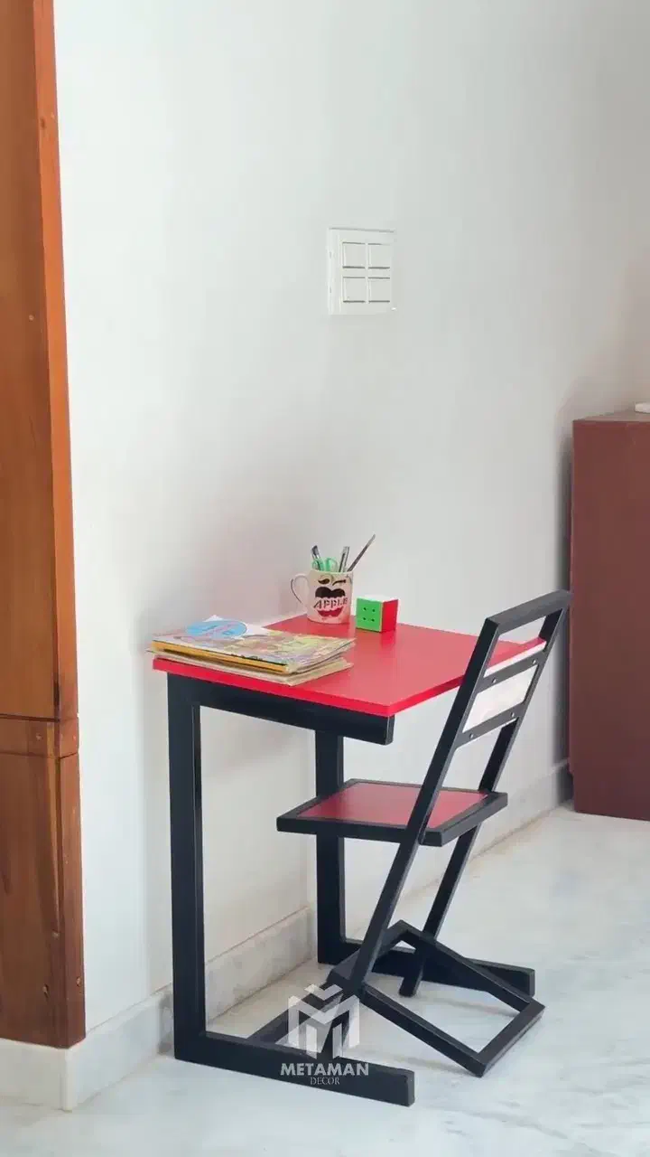 میز و صندلی نوجوان|میز تحریر و کامپیوتر|رشت, حومه رشت|دیوار
