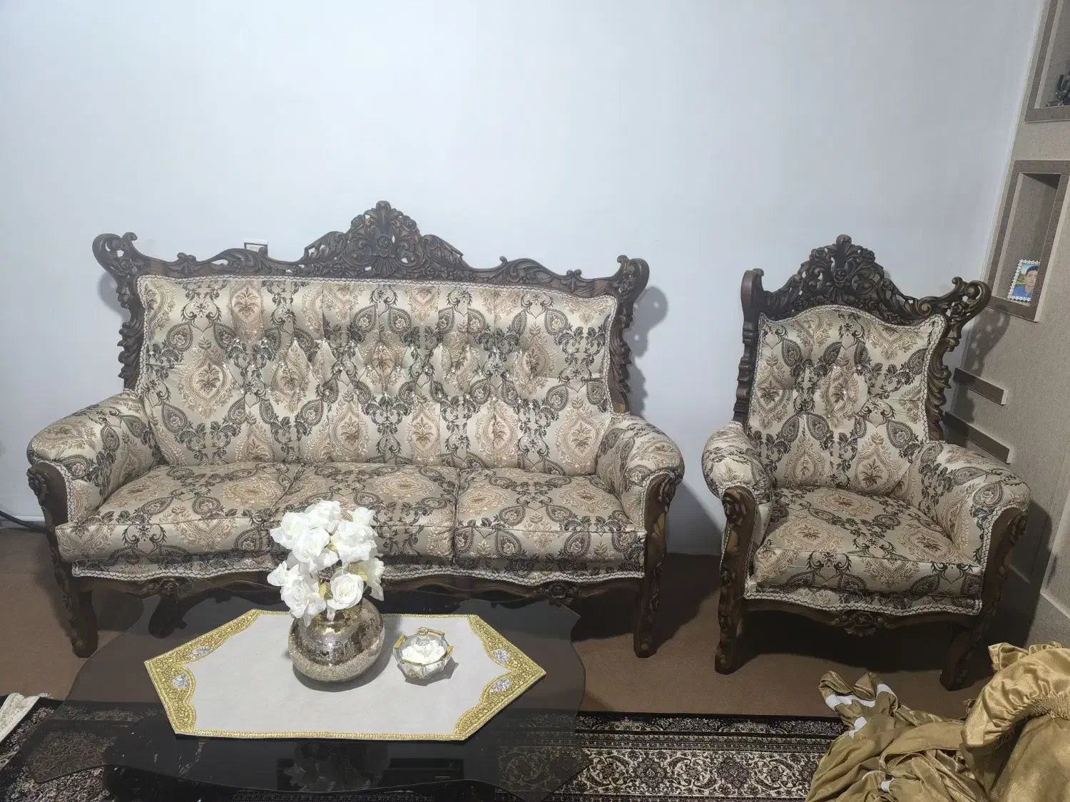 مبل۹نفره با ۳جلو میزی با کیفیت عالی و تر و تمیز|مبلمان خانگی و میز عسلی|ارس, |دیوار