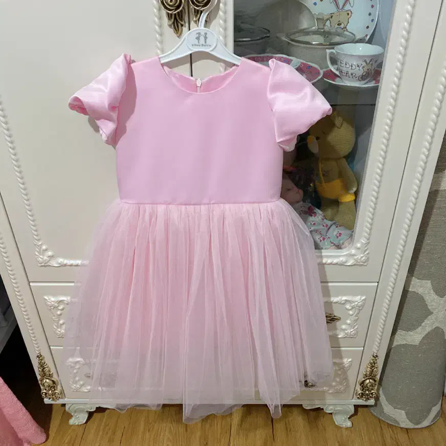 لباس پرنسسی نو ۴ تا ۶ سال|کفش و لباس بچه|آذرشهر, |دیوار