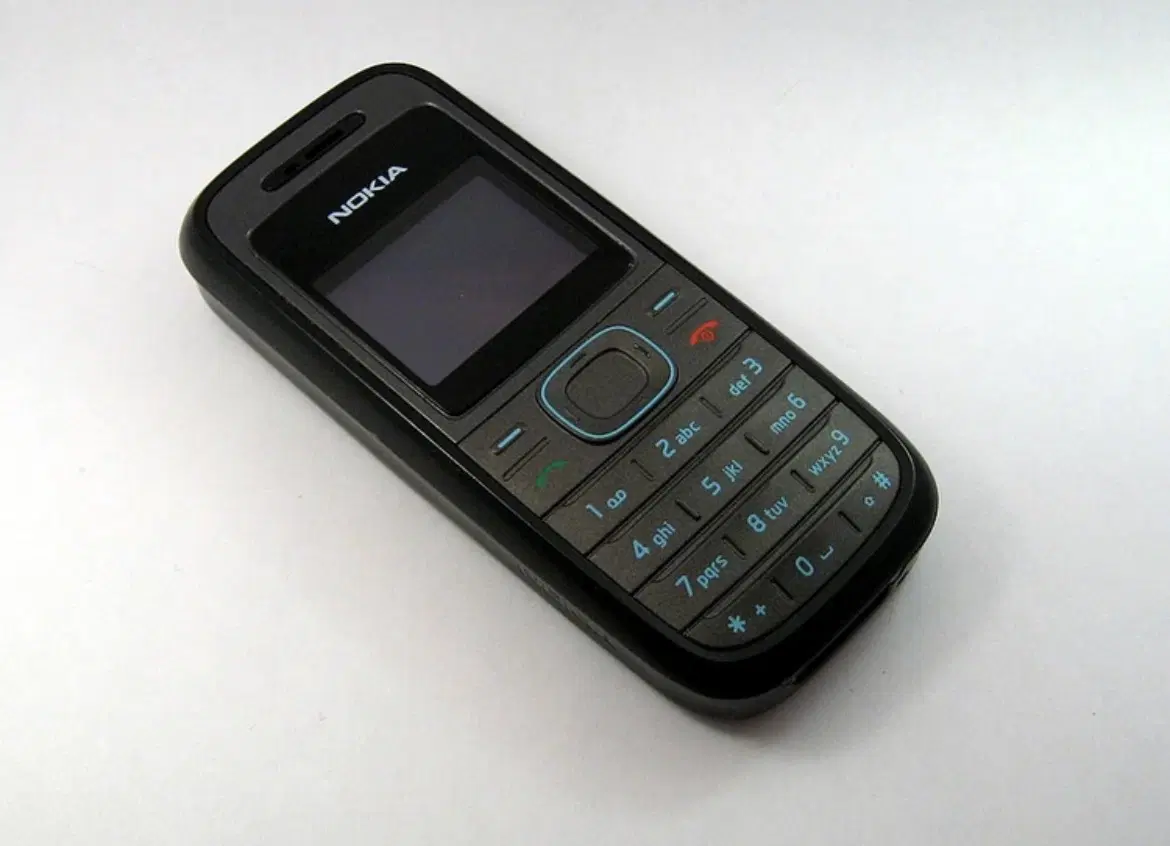 گوشی نوکیا ۱۲۰۸ حافظه 4 مگابایت Nokia 1208 4 MB|موبایل|تهران, گلستان (شهرک راه آهن)|دیوار