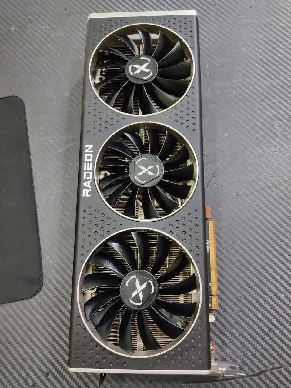 Rx 6800 Quick  با جعبه و پیچ پلمپ|قطعات و لوازم جانبی رایانه|تهران, فلسطین (میدان انقلاب)|دیوار