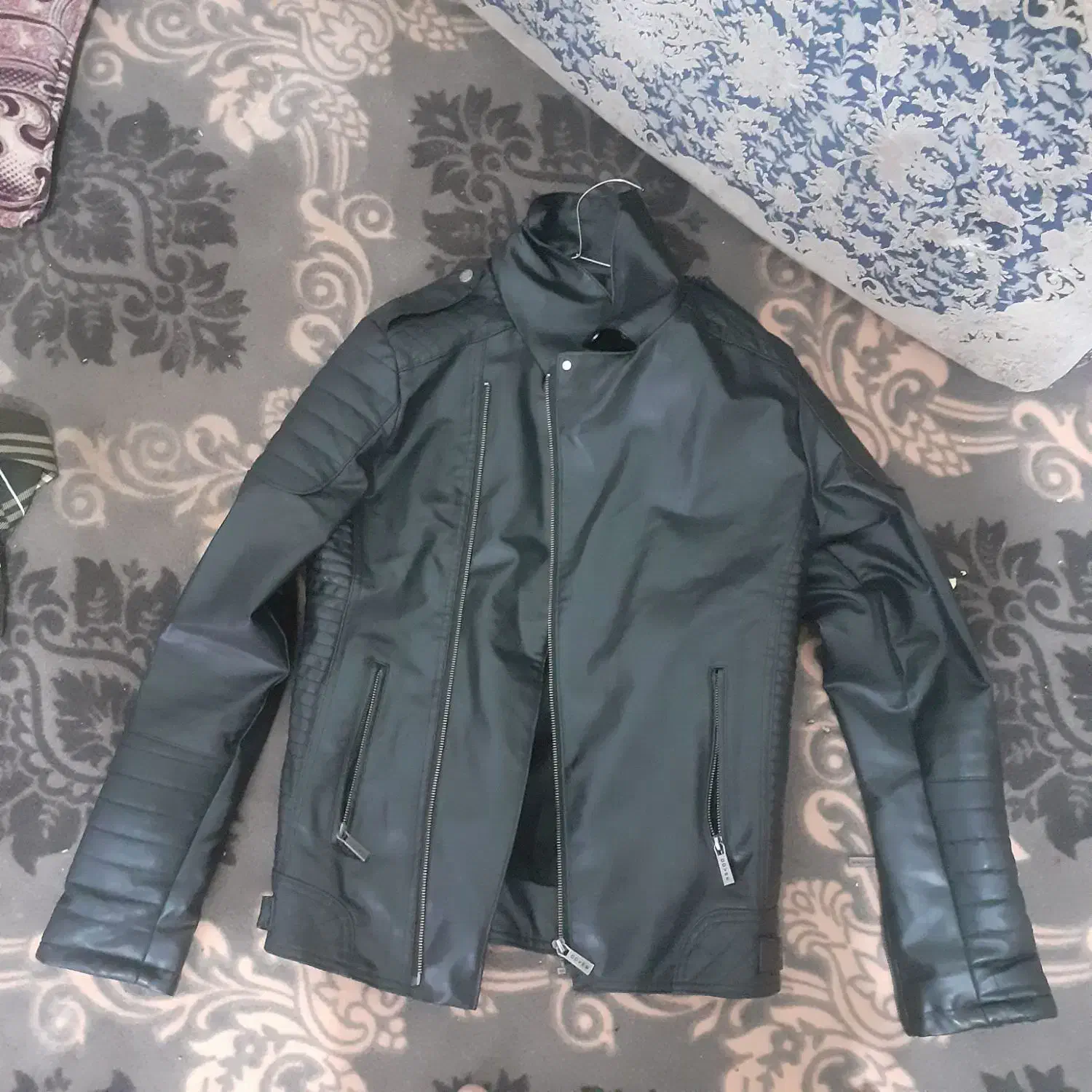 کاپشن درحونوقیمت ۱۲۰۰|لباس|مسجد سلیمان, |دیوار