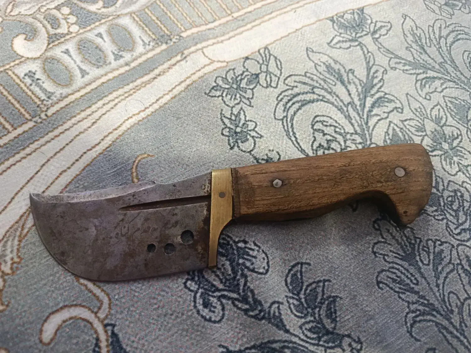 چاقو|کلکسیون اشیاء عتیقه|قم, قم نو|دیوار