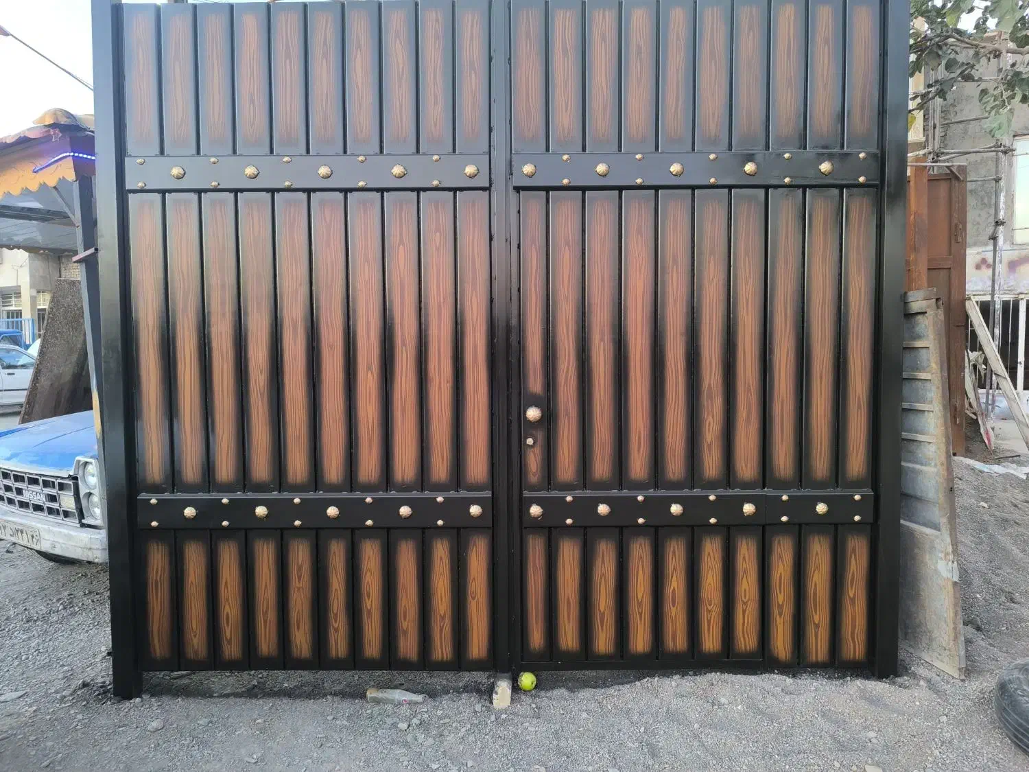 نقاشی درب و پنجره و ساختمان|خدمات پیشه و مهارت|گلمکان, |دیوار