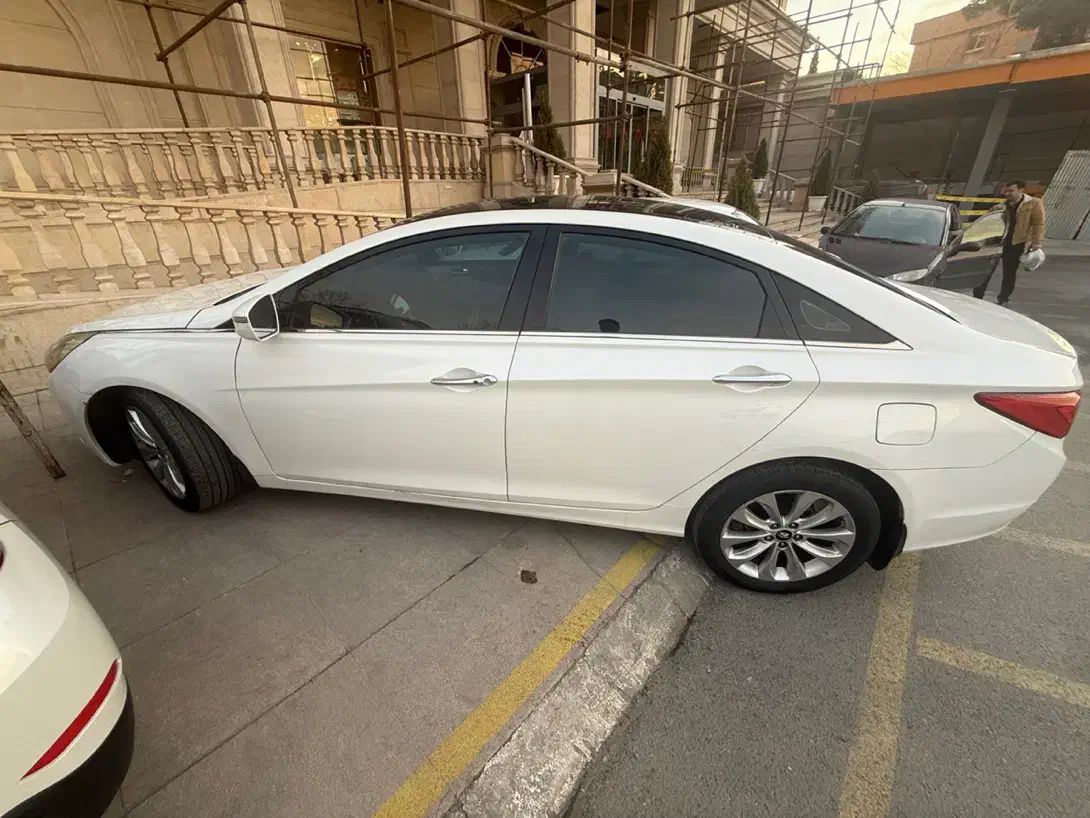 Yf 2012 full|خودرو سواری و وانت|تهران, شهران شمالی|دیوار