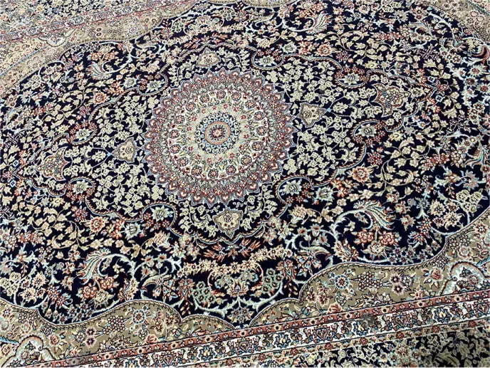 فرش دست دوم تمیز قیمت مناسب ۲میلیون|فرش|بندر انزلی, معلم|دیوار