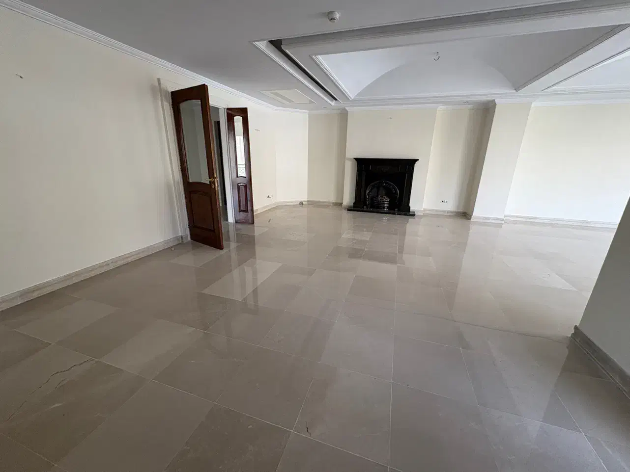 اجاره ۳۰۰ متر آپارتمان ۴خواب الهیه