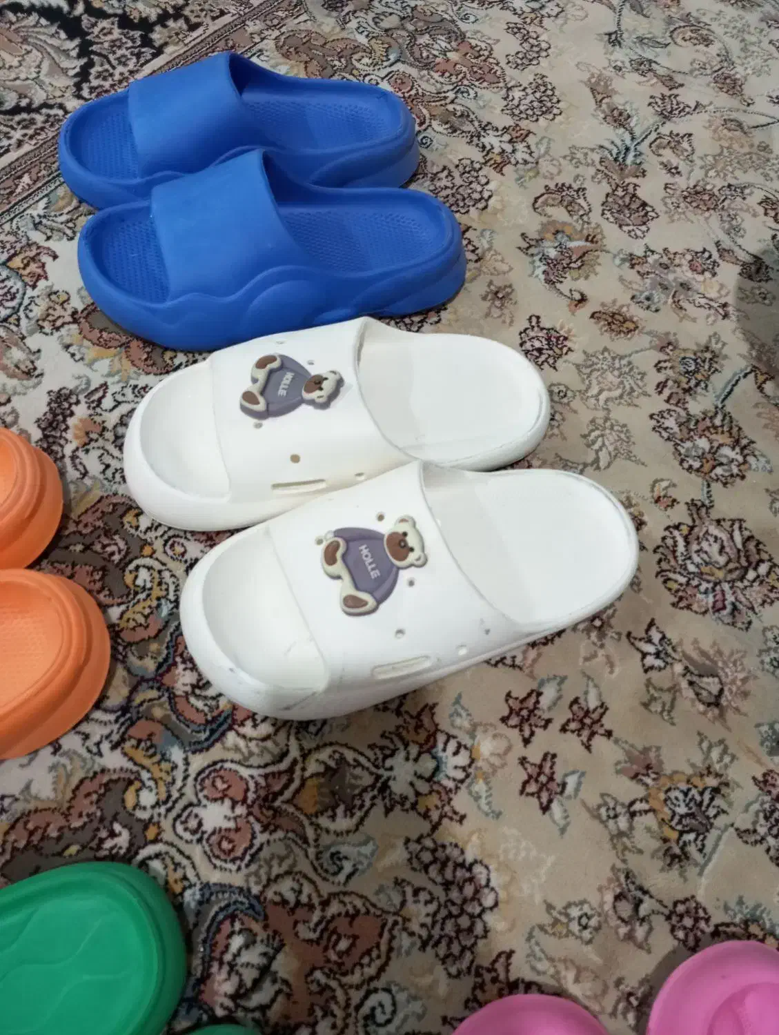 دمپایی|کیف، کفش، کمربند|آران و بیدگل, |دیوار