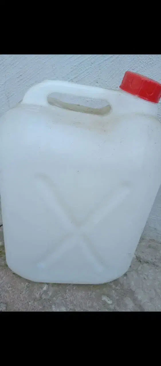 دبه های سالم|ظروف نگهدارنده، پلاستیکی، یک‌بارمصرف|ماسال, |دیوار