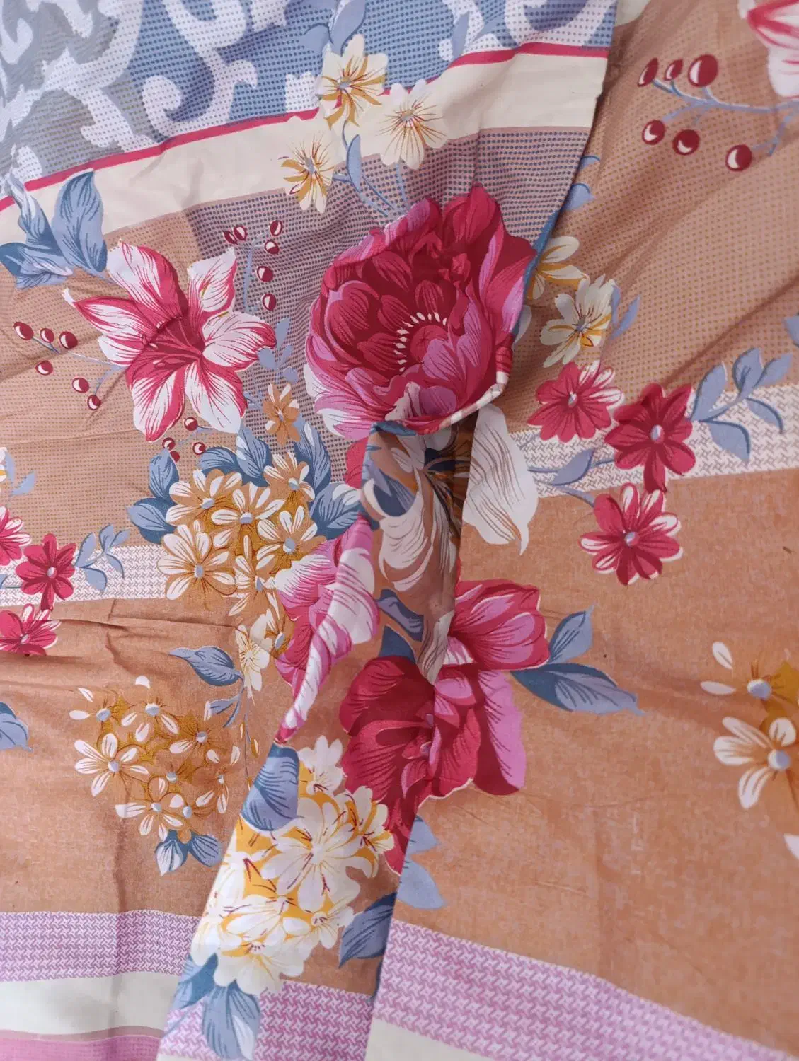 ملافه برای تخت تشک لاهاف|رختخواب، بالش، پتو|اردبیل, |دیوار