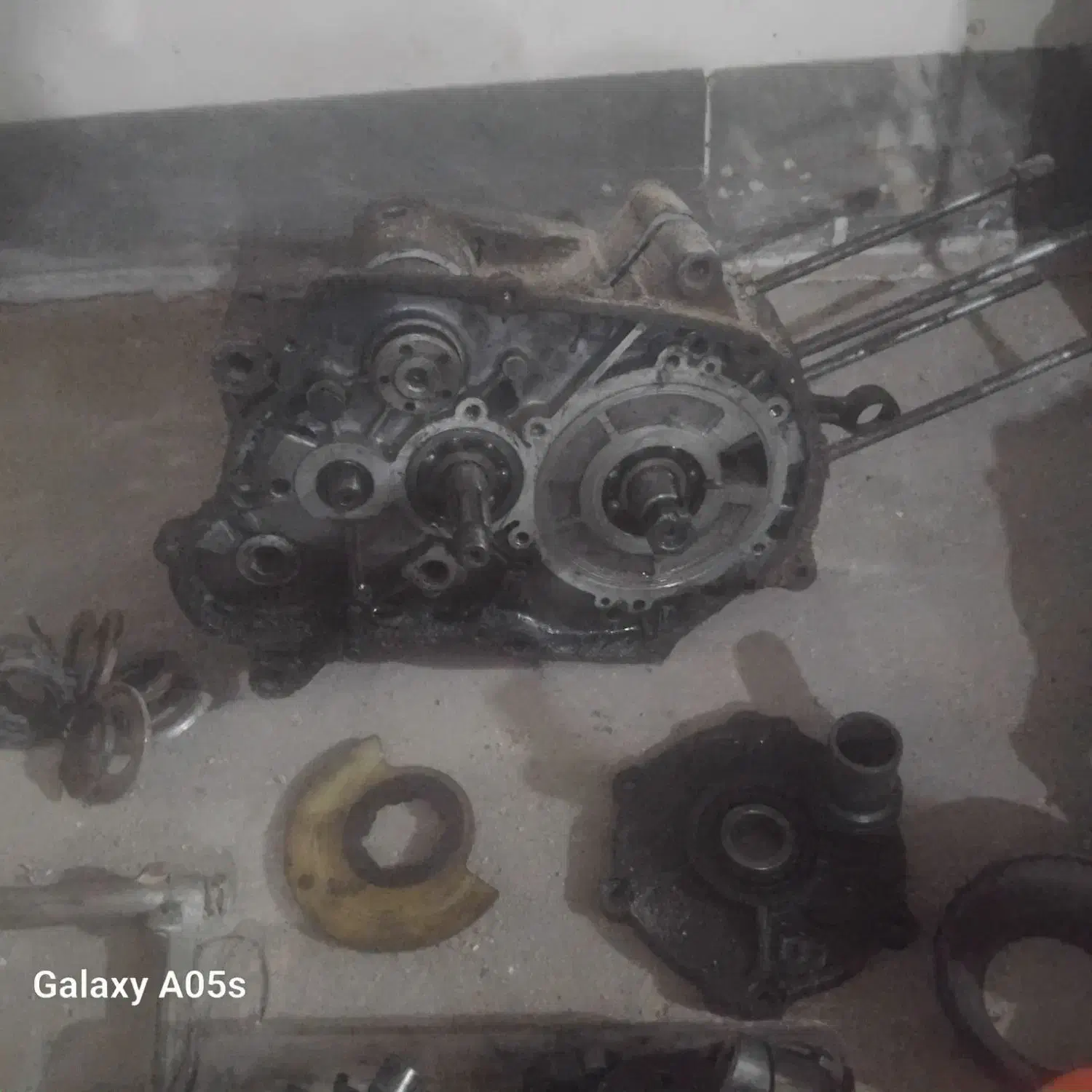 لوازم یدکی موتورسیکلت|قطعات یدکی و لوازم جانبی|بندر کنگان, |دیوار