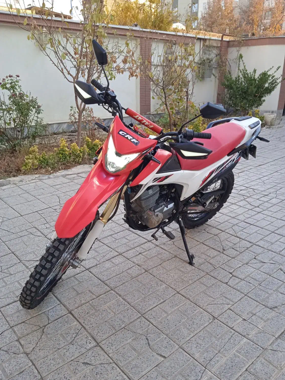 فلات ۲۰۰ crf|موتورسیکلت|مشهد, هفت تیر (آب و برق)|دیوار