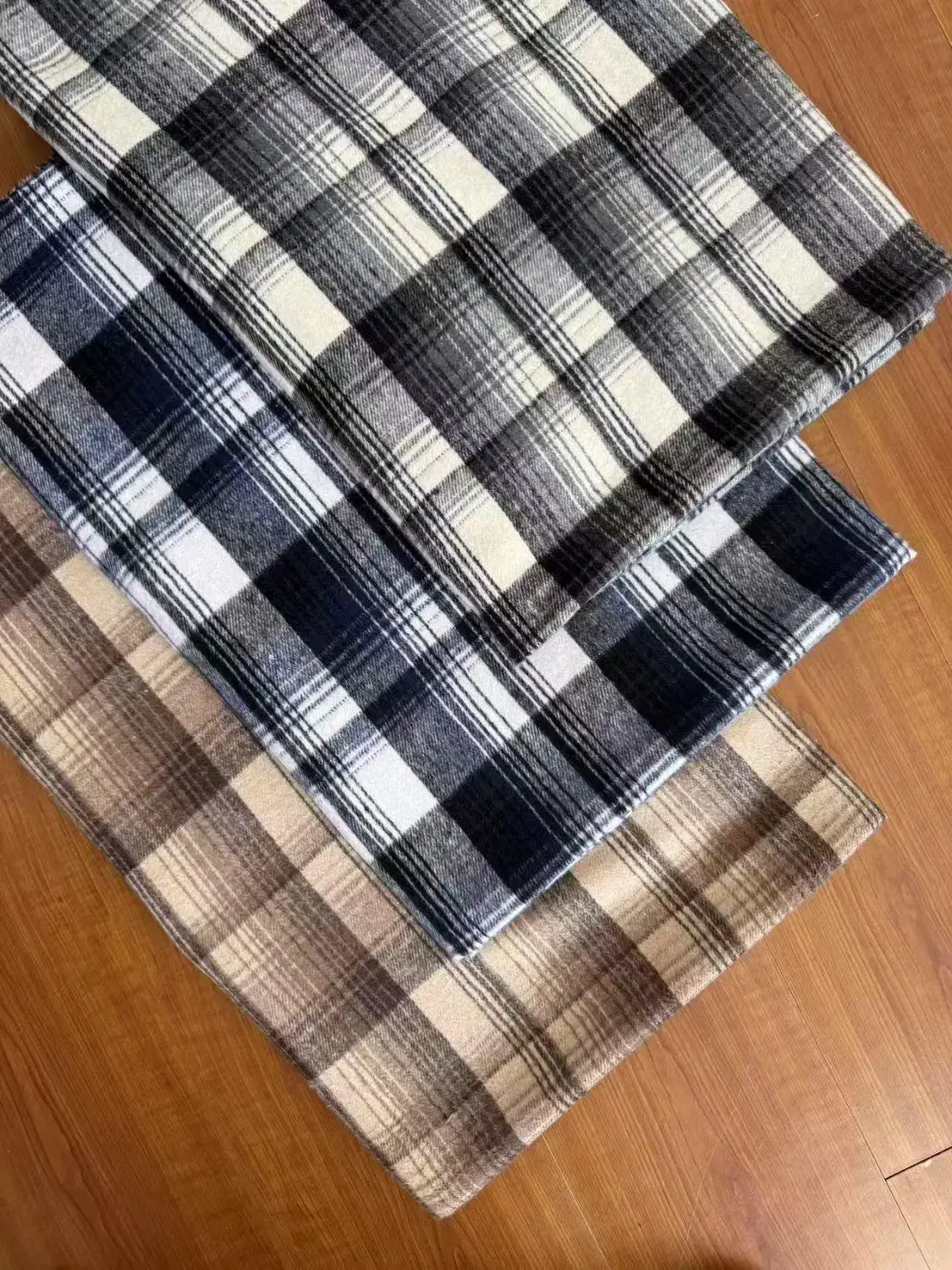 به چند نفرخانوم جهت کار خیاطی برای تولیدی|استخدام صنعتی، فنی، مهندسی|سنندج, |دیوار