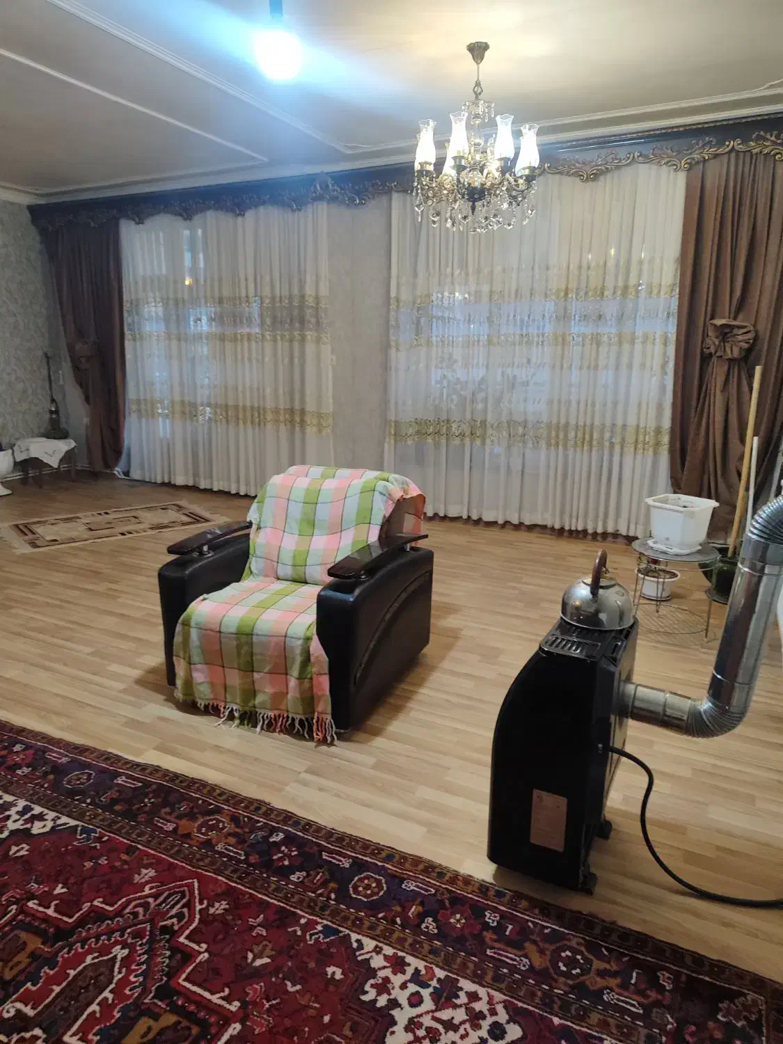 حیاط دو طبقه 240 متری در بهترین موقعیت اسکو|فروش خانه و ویلا|اسکو, |دیوار