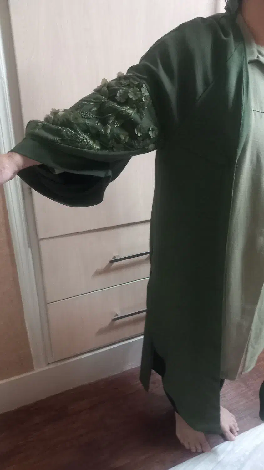 مانتو نو مجلسی جنس نخی|لباس|شاهین‌شهر, بنیاد ازدواج|دیوار