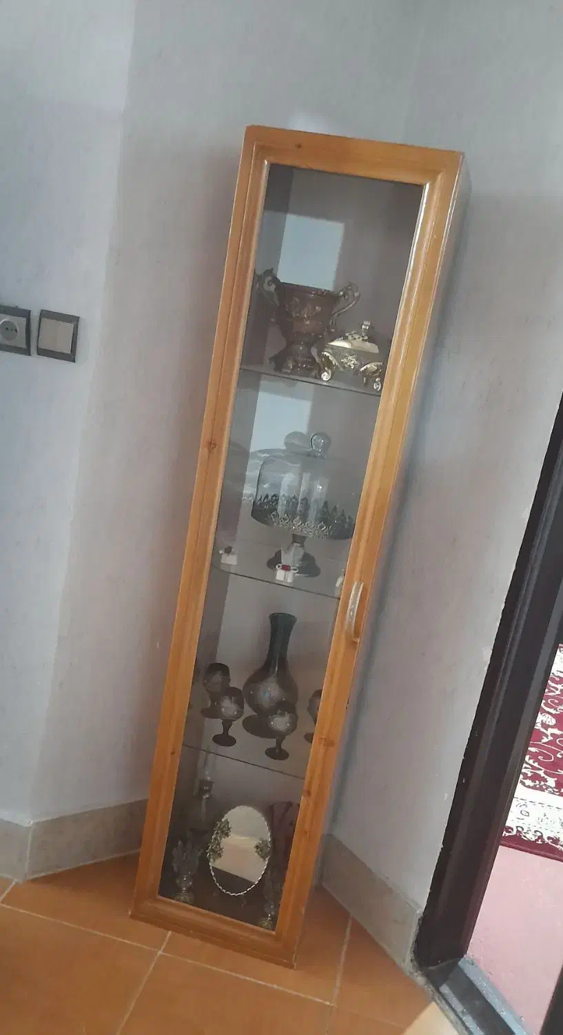 تخت و سرویس‌‌خواب|تخت و سرویس خواب|اسفراین, |دیوار