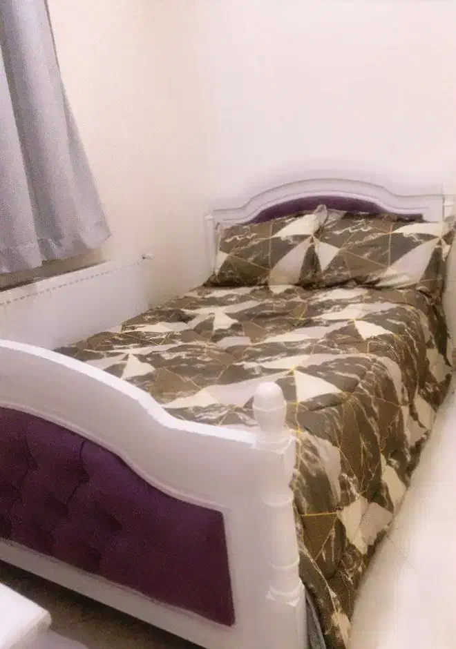 سرویس خواب|تخت و سرویس خواب|اندیشه, اندیشه فاز ۳|دیوار