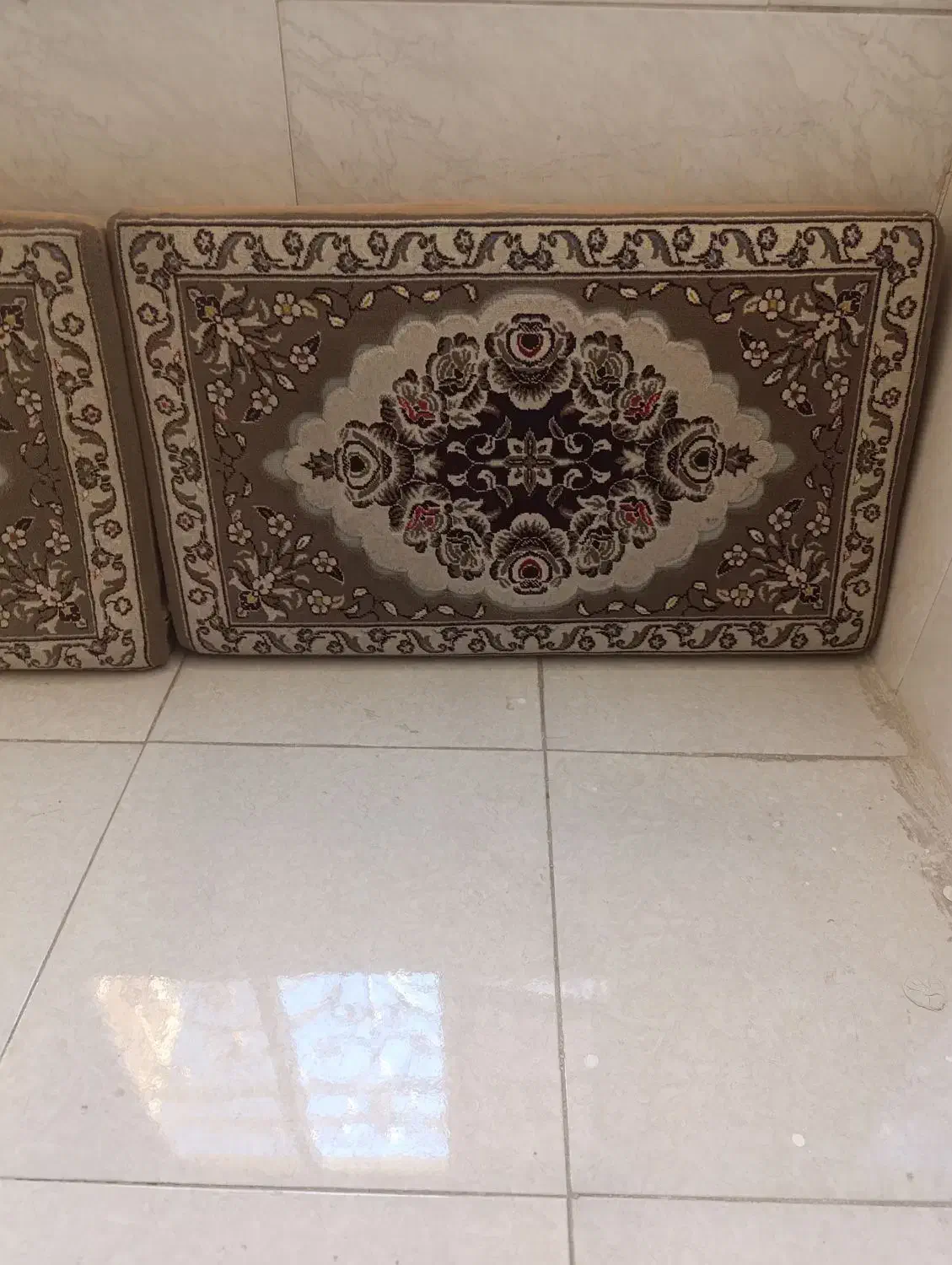 دو عدد پشتی وپاف|مبلمان خانگی و میز عسلی|گلستان (تهران), |دیوار