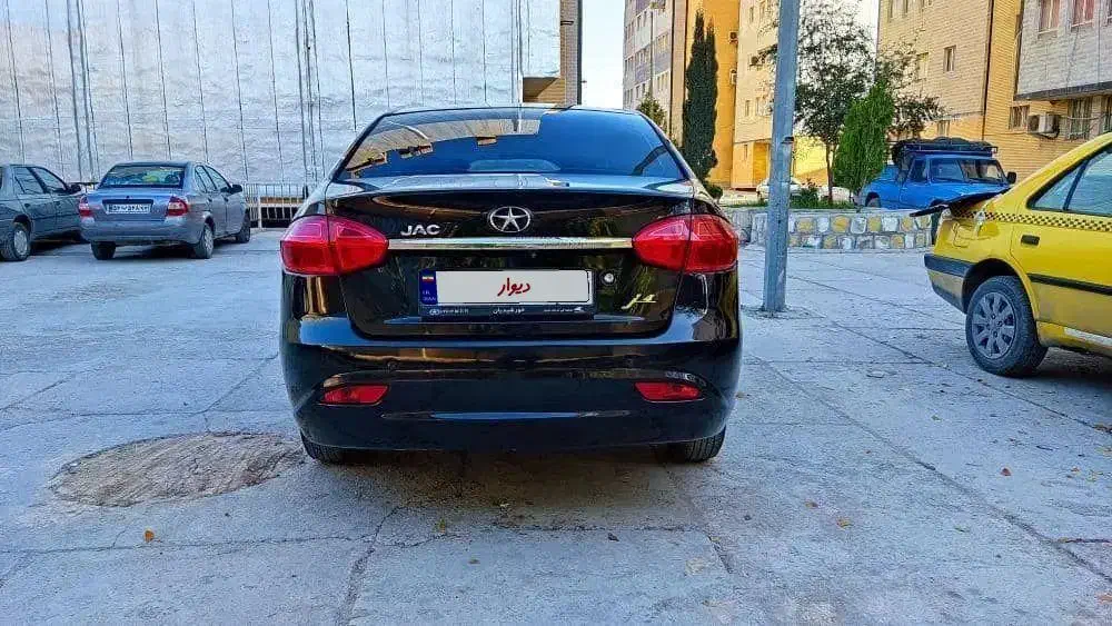 جک j4|خودرو سواری و وانت|شیراز, شهرک امیر کبیر|دیوار