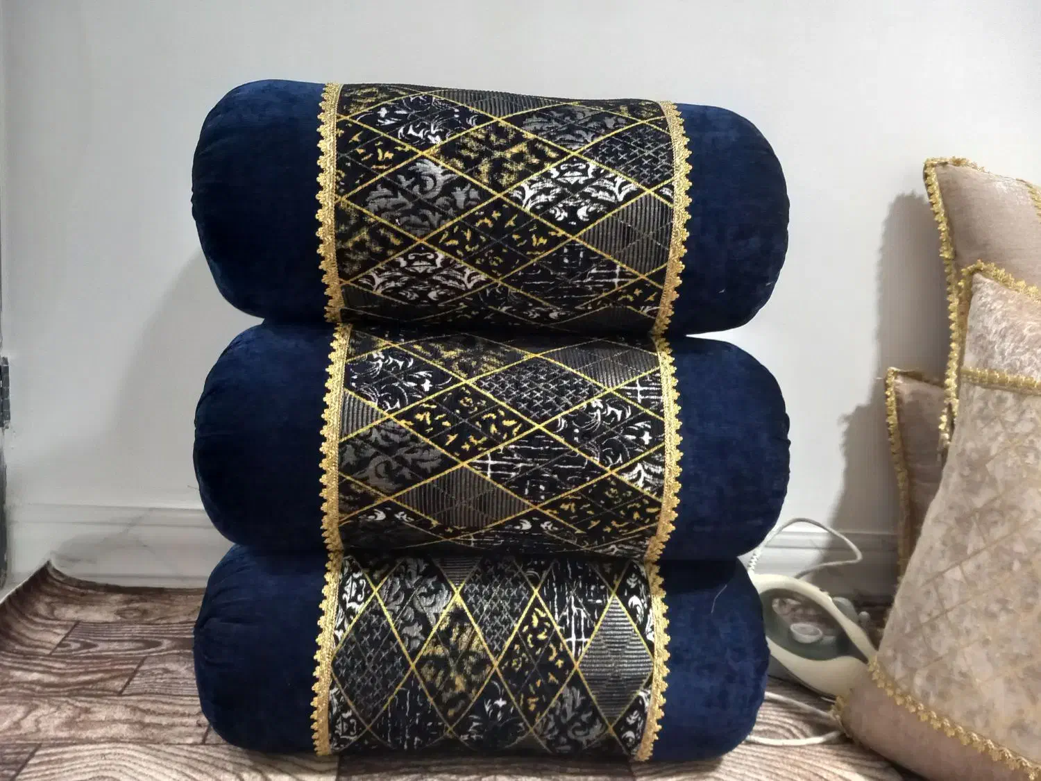 دوخت شاهنشین|پشتی|نجف‌آباد, یزدانشهر|دیوار