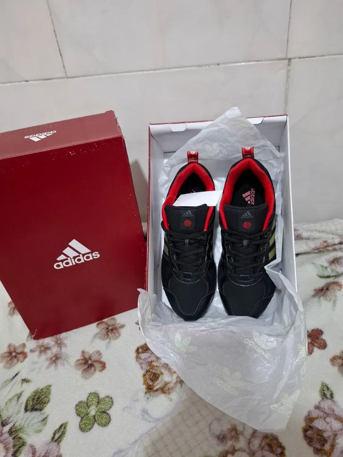 اکومنت پشت ژاپن|کیف، کفش، کمربند|قم, چهل اختران|دیوار