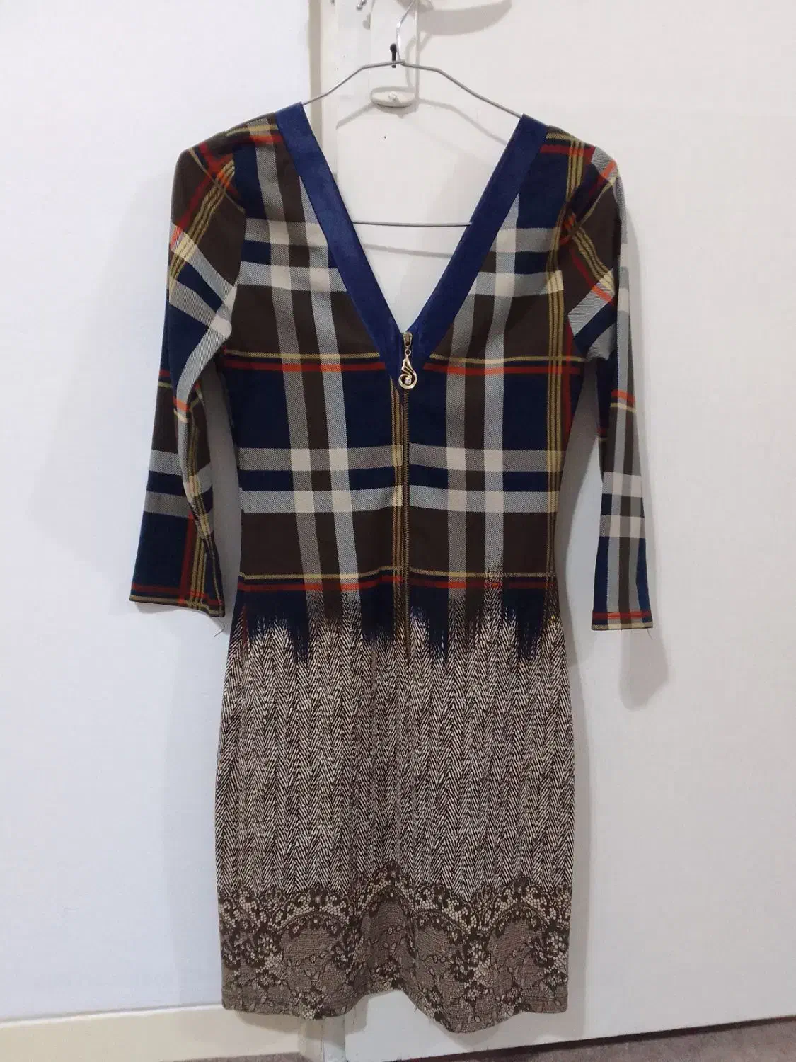 مانتو و مجلسی|لباس|سقز, |دیوار