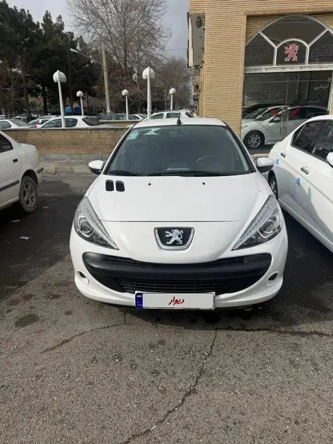 ۲۰۷ مدل ۱۴۰۲|خودرو سواری و وانت|ارومیه, |دیوار