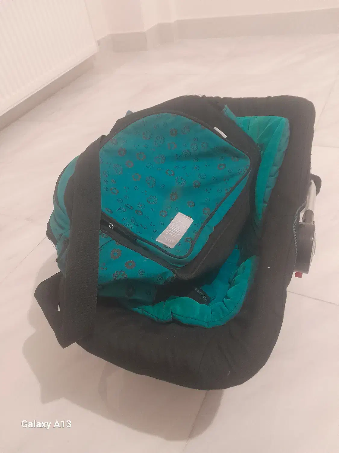 کیف وکریر|کالسکه و لوازم جانبی|قروه, |دیوار