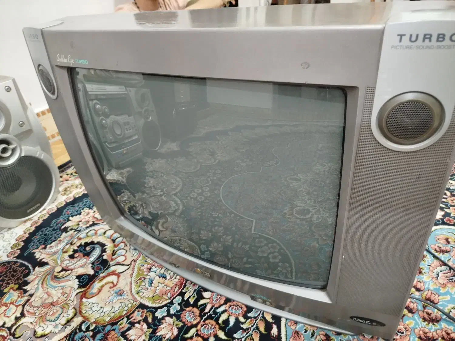 تلویزیون|صوتی و تصویری|خرمشهر, |دیوار