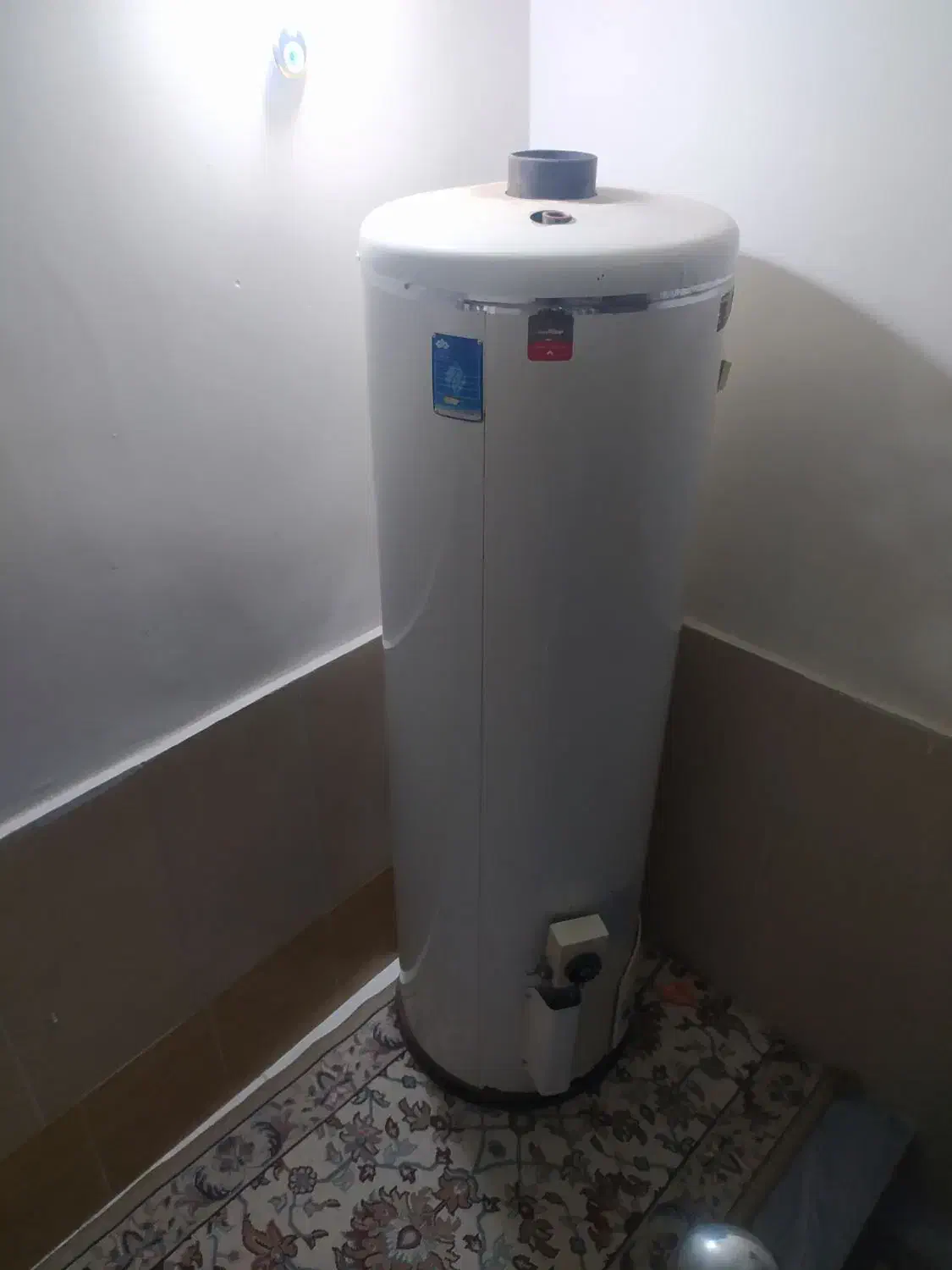 آبگرم کن ایستاده|آبگرمکن، پکیج، شوفاژ|کرمانشاه, |دیوار