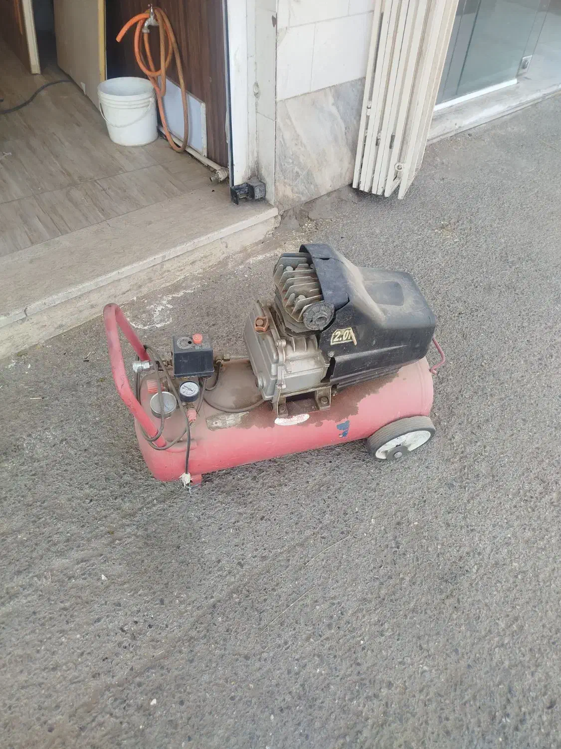 پمپ ۵۰ لیتری چند سال خاک خورده استفاده نشد|ابزارآلات|کرمان, |دیوار