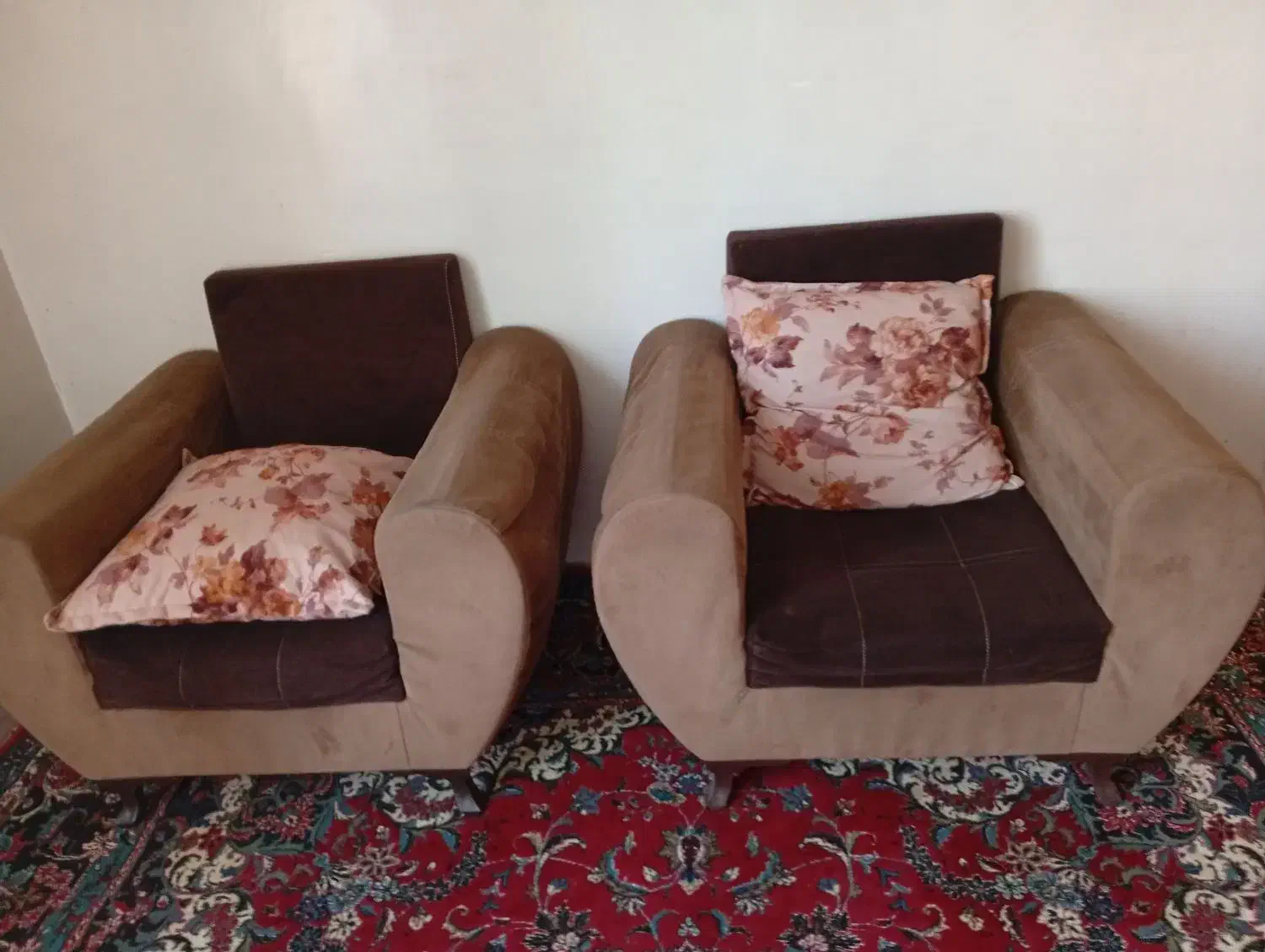 مبل هفت نفره|مبلمان خانگی و میز عسلی|گلبهار, نوبهار|دیوار