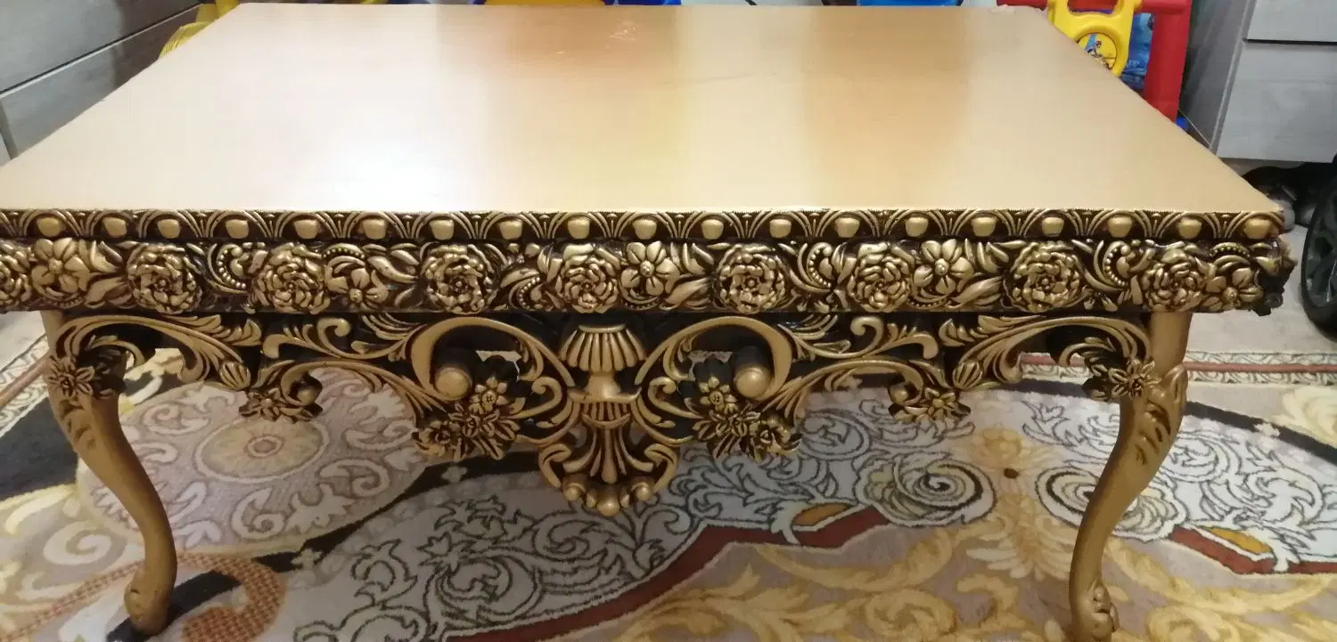 میز طلایی یک عدد بزرگ و سه تا کوچک|مبلمان خانگی و میز عسلی|شیراز, امام حسین|دیوار