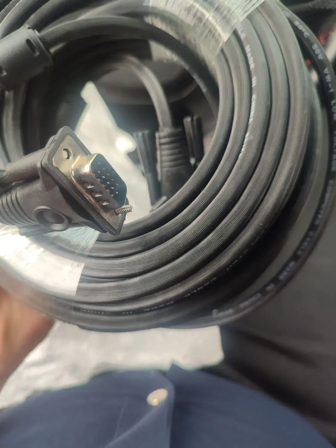 تعدادی لوازم شخصی  کابل vga|قطعات و لوازم جانبی رایانه|اهواز, کوی باهنر|دیوار