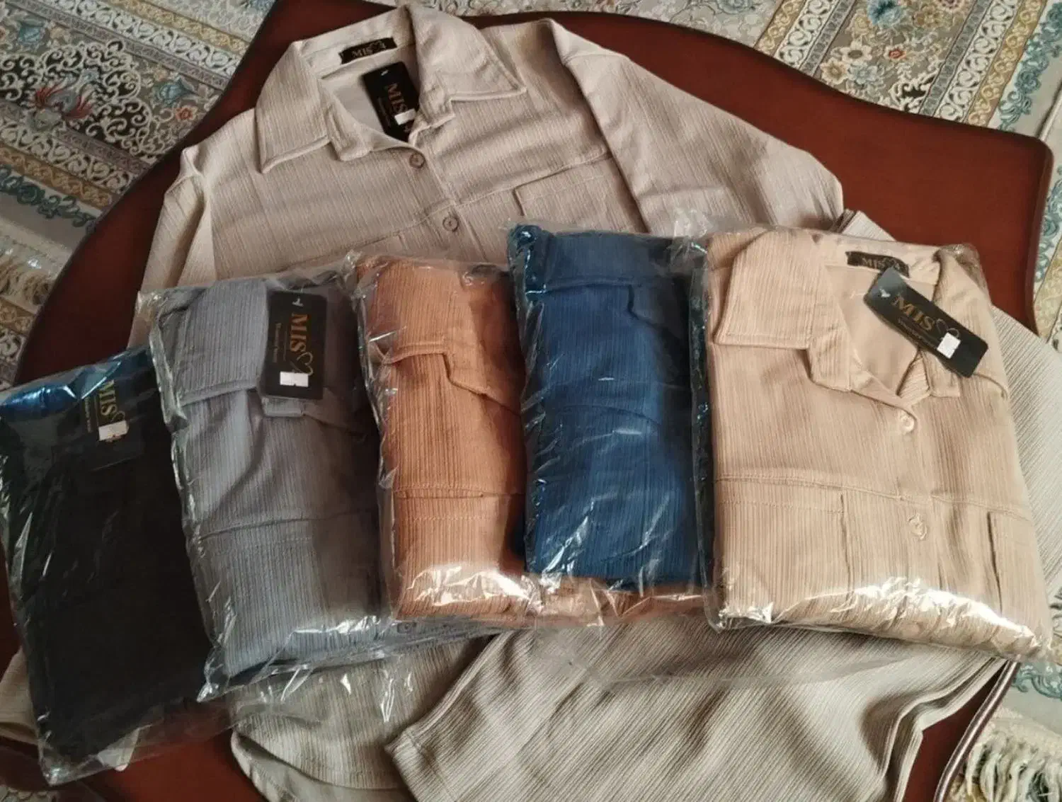 مانتو شلوار|لباس|فولادشهر, مسکن مهر فولادشهر|دیوار