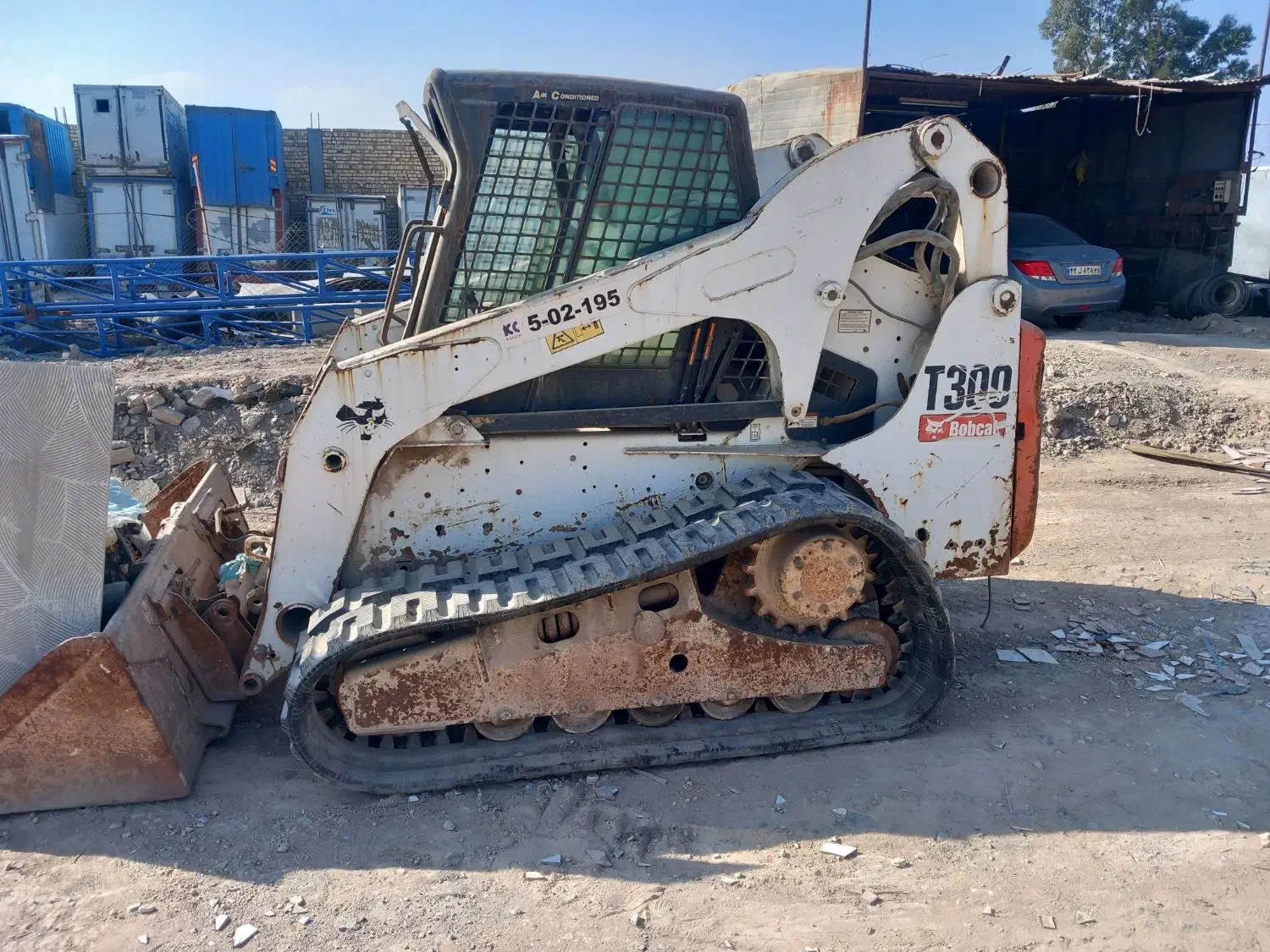 بابکت t300|خودرو سنگین|رباط‌کریم, رباط‌کریم|دیوار