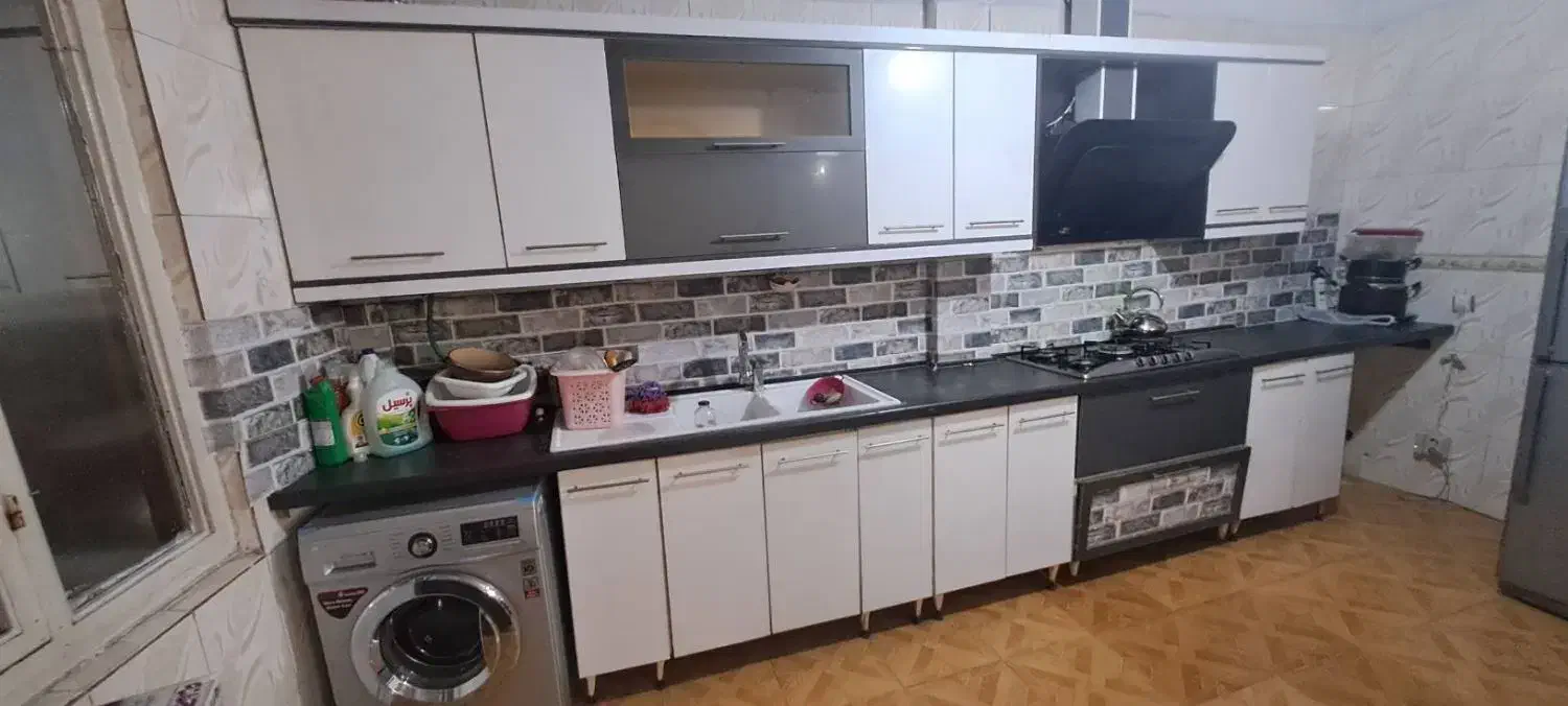 کابینت دست دوم|کتابخانه، شلف، قفسههای دیواری|خاوران, |دیوار