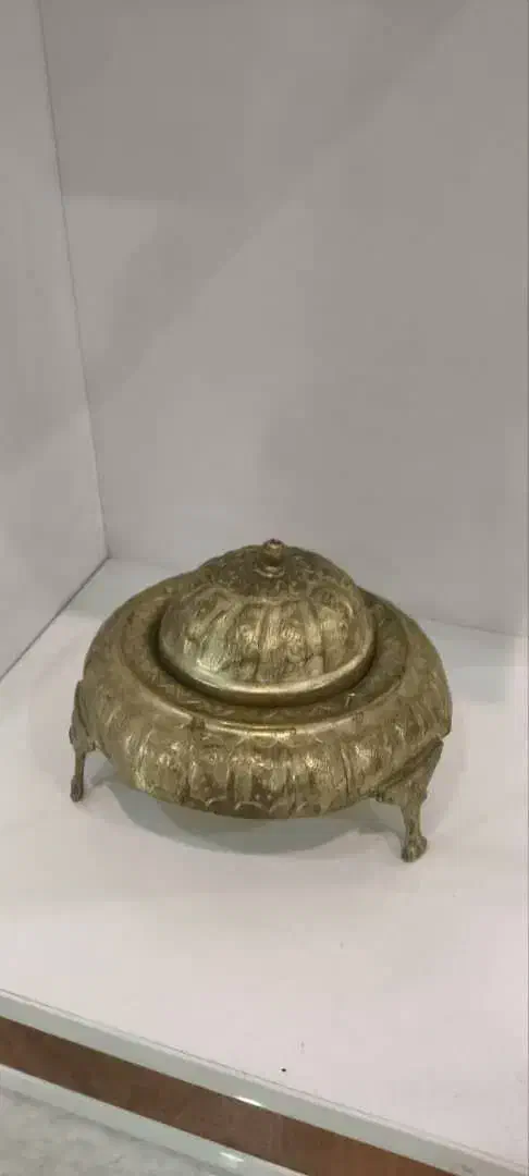 خاویارخوری|کلکسیون اشیاء عتیقه|شیراز, انجیر|دیوار