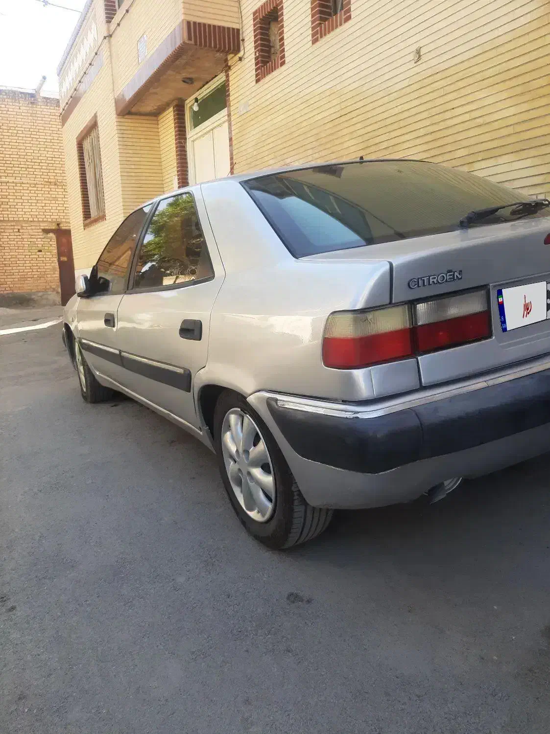 زانتیا ۸۶ نقره‌ای ۲۰۰۰|خودرو سواری و وانت|لنجان, |دیوار