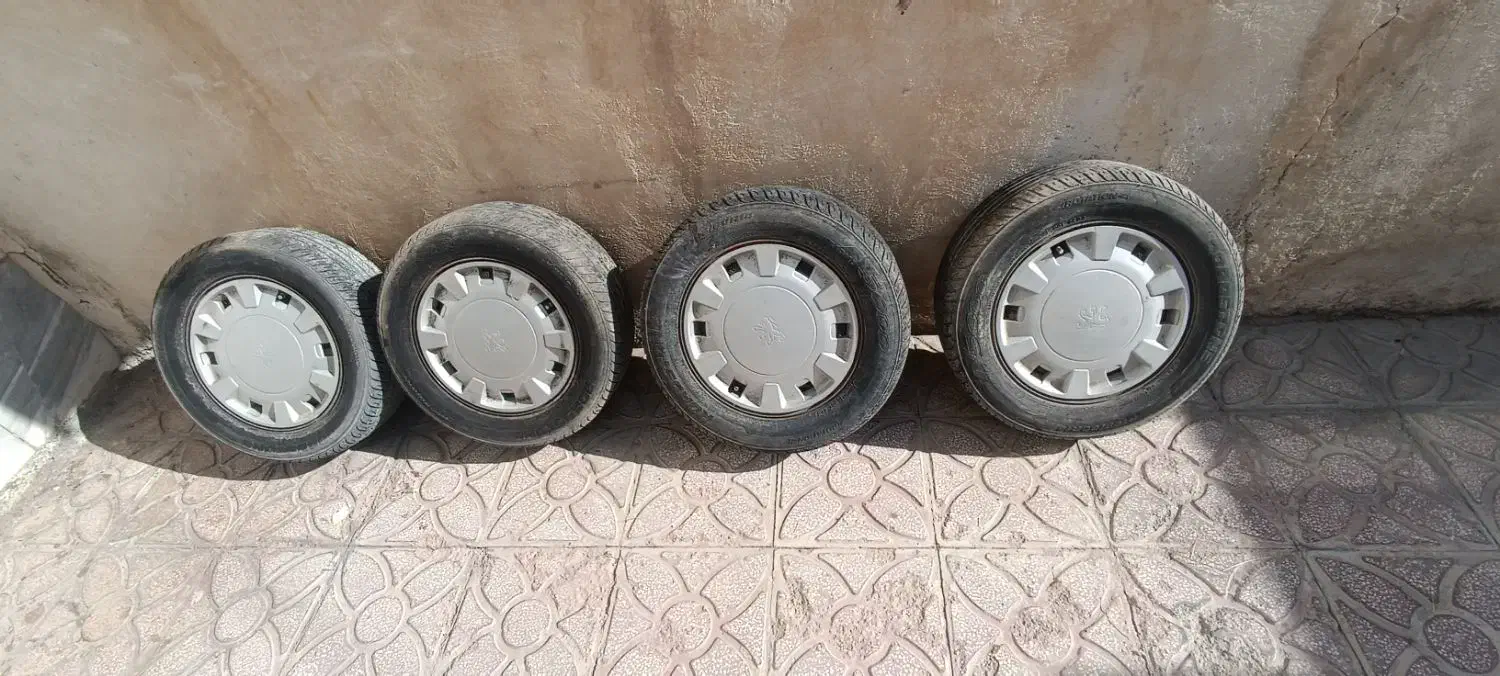 لاستیک و رینگ پژو|قطعات یدکی و لوازم جانبی|دهگلان, |دیوار