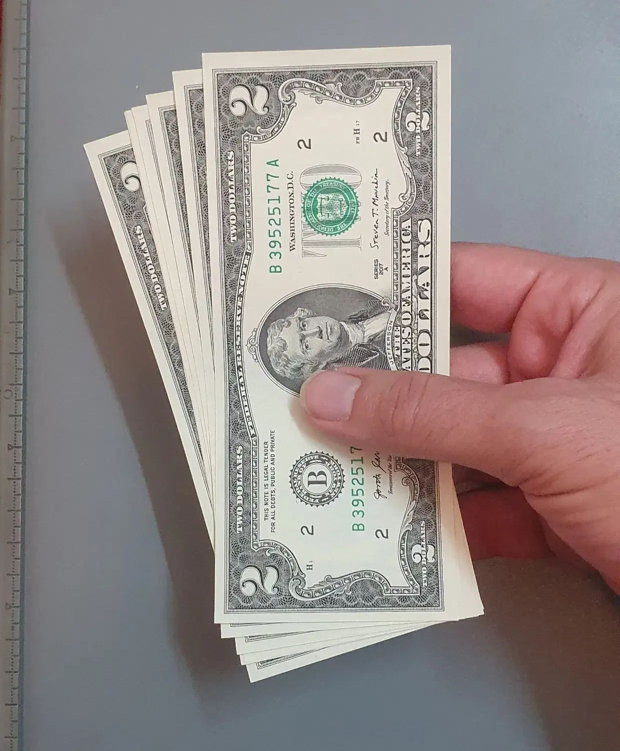 هفت برگ دو دلاری ۲۰۱۷ سریال کیفیت بانکی نو|کلکسیون سکه، تمبر، اسکناس|تهران, فلسطین (میدان انقلاب)|دیوار