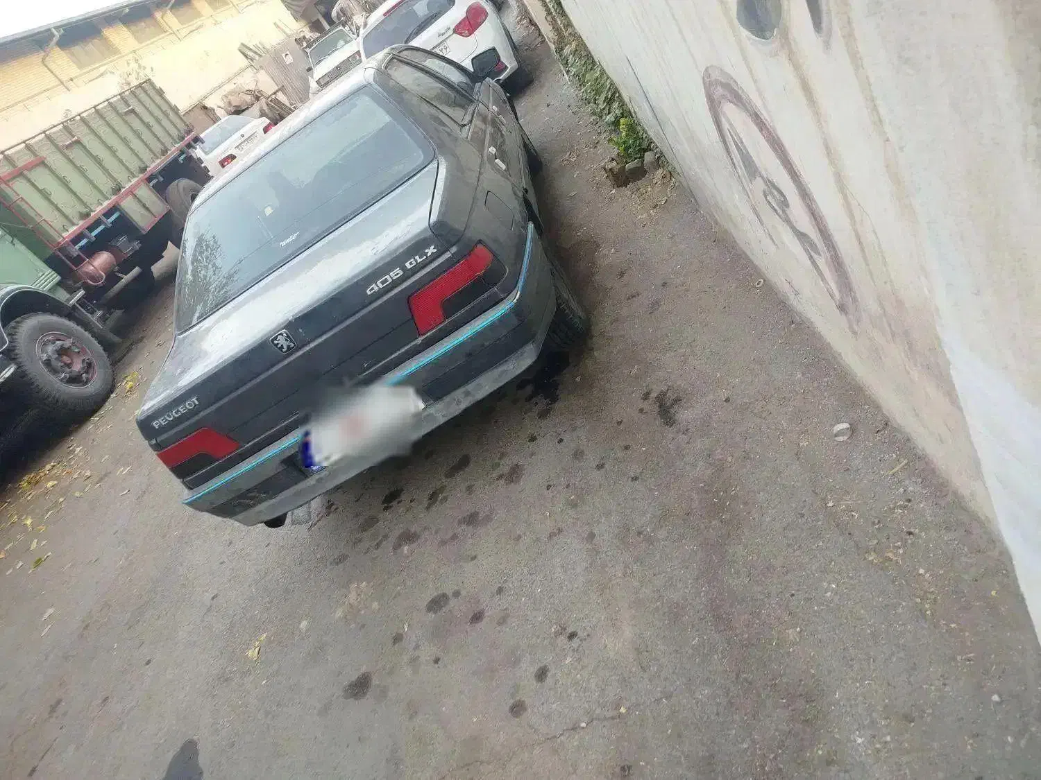 405مدل 83 دوگانه منبع بزرگ موتور 1800|خودرو سواری و وانت|مشهد, کوی سیدی|دیوار