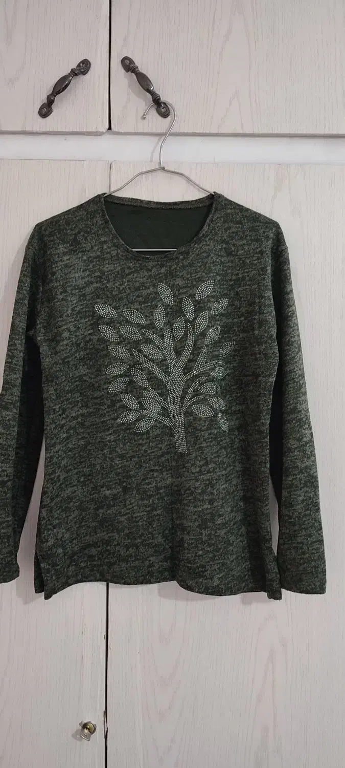 تعدادی بلوز و لباس گرم|لباس|مشهد, زمرد|دیوار