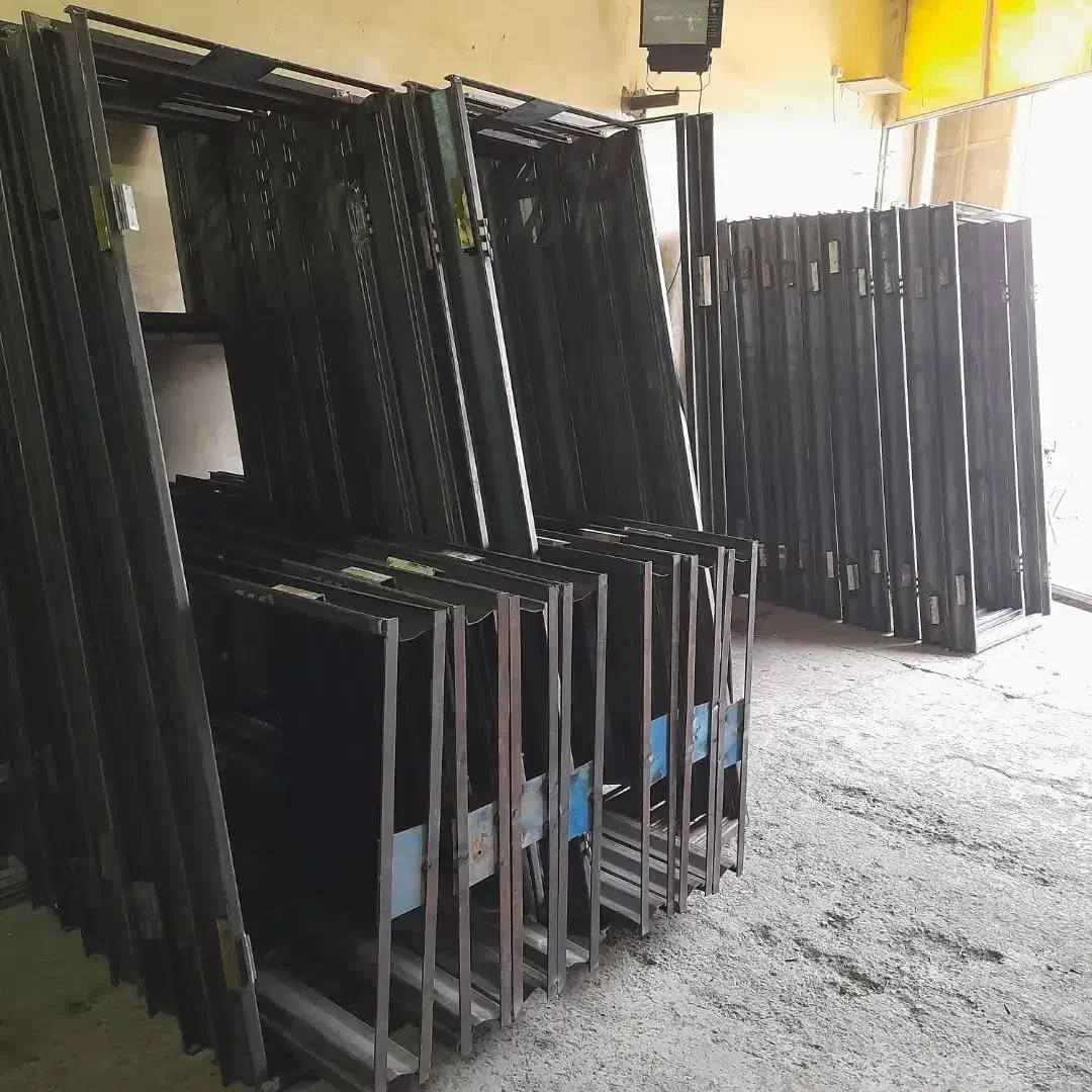 چهارچوب فلزی .طرح فرانسه.رومی و ساده|خدمات پیشه و مهارت|کرمانشاه, |دیوار