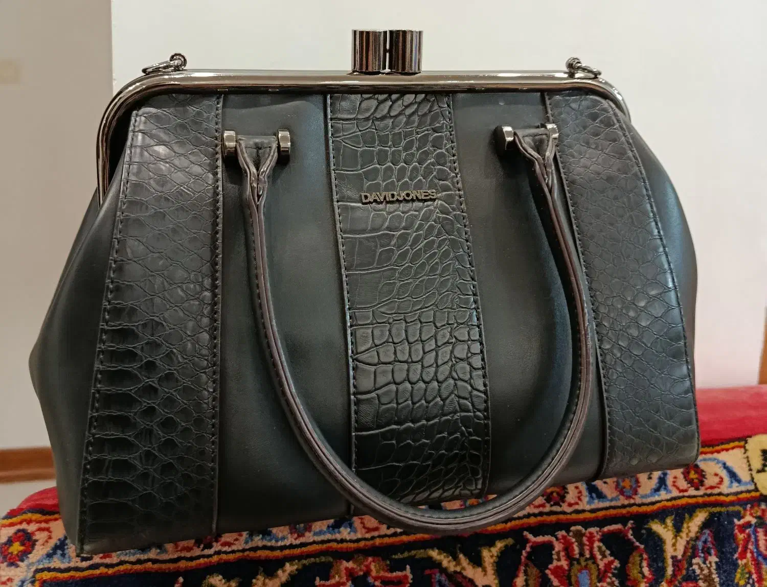 کیف دستی|کیف، کفش، کمربند|کاشان, فین کوچک|دیوار