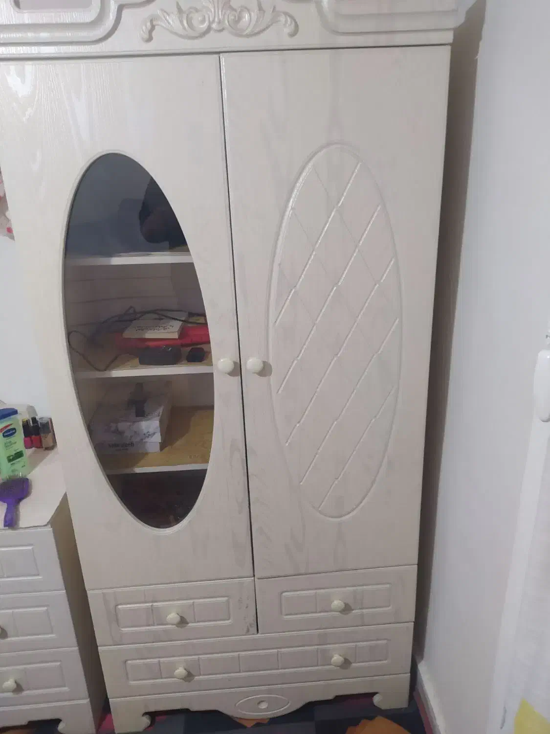 تعدادی وسایل خانگی در حد|تلویزیون و پروژکتور|قزوین, |دیوار